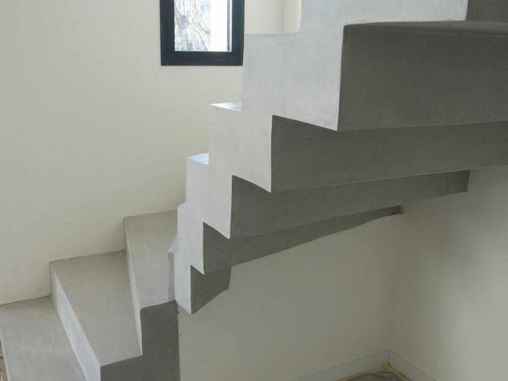 Création d'escalier en béton Lizant